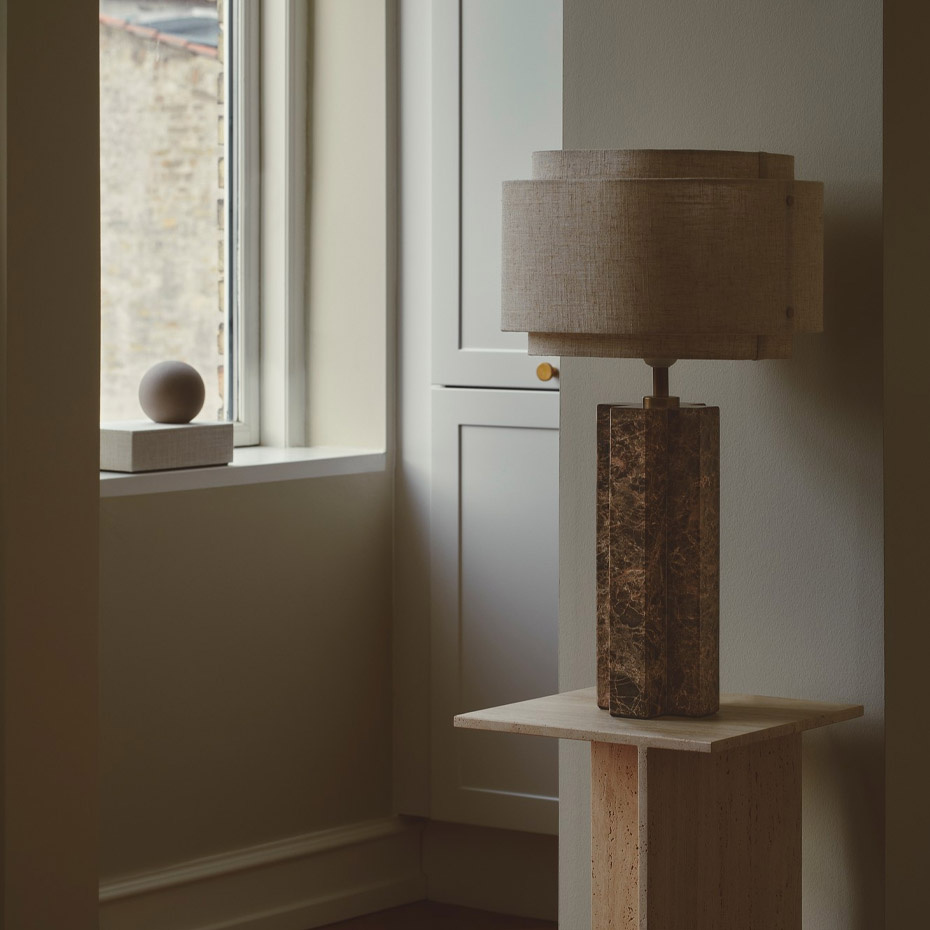 Takai Bordslampa Beige