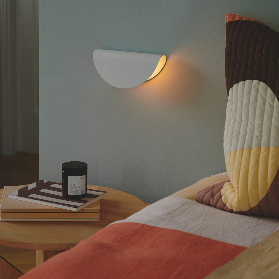 Model 2110 Vägglampa Vit