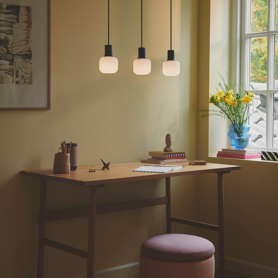 Milford Mini 3-Rail Pendel Svart/Opalglas