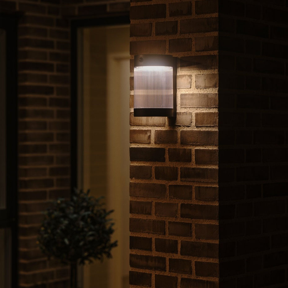 Coupar Solar Vägglampa Svart