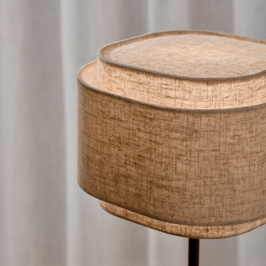 Takai Bordslampa Beige