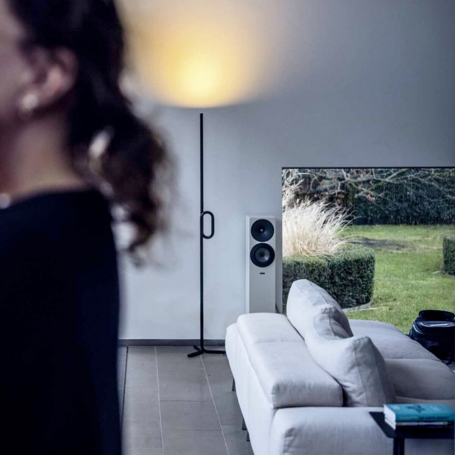 Tobia Golvlampa Black