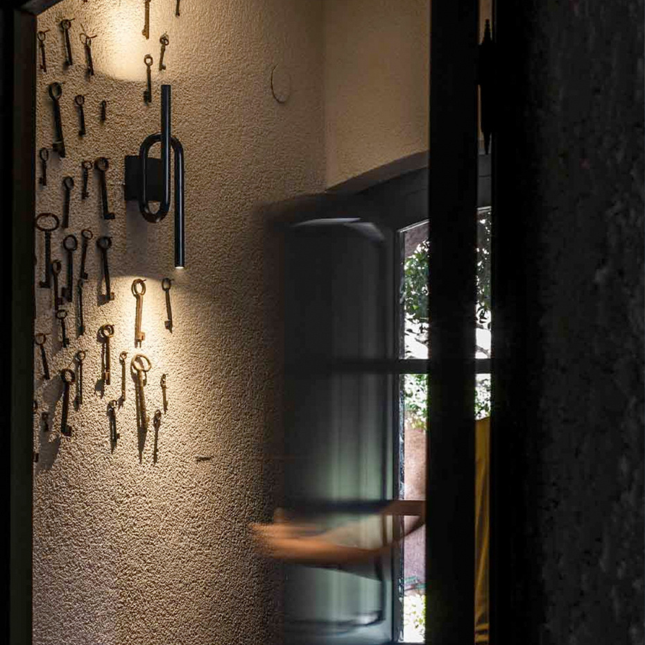 Tobia Vägglampa LED Black