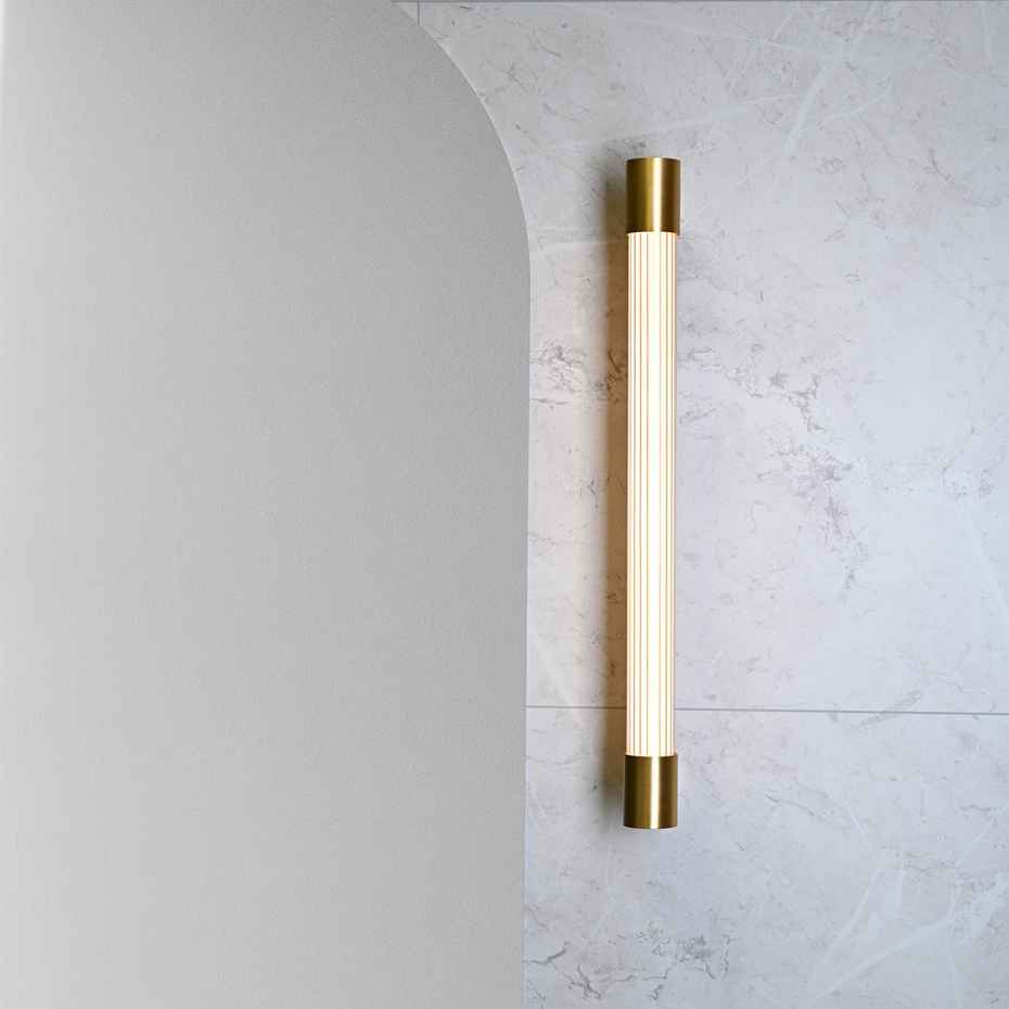 Ray Vägglampa Medium Borstad Mässing IP44