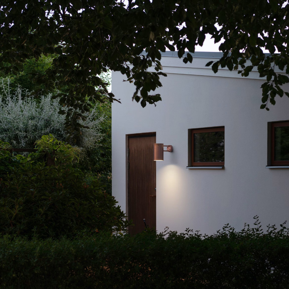 C627 Vägglampa Liten Rå Koppar