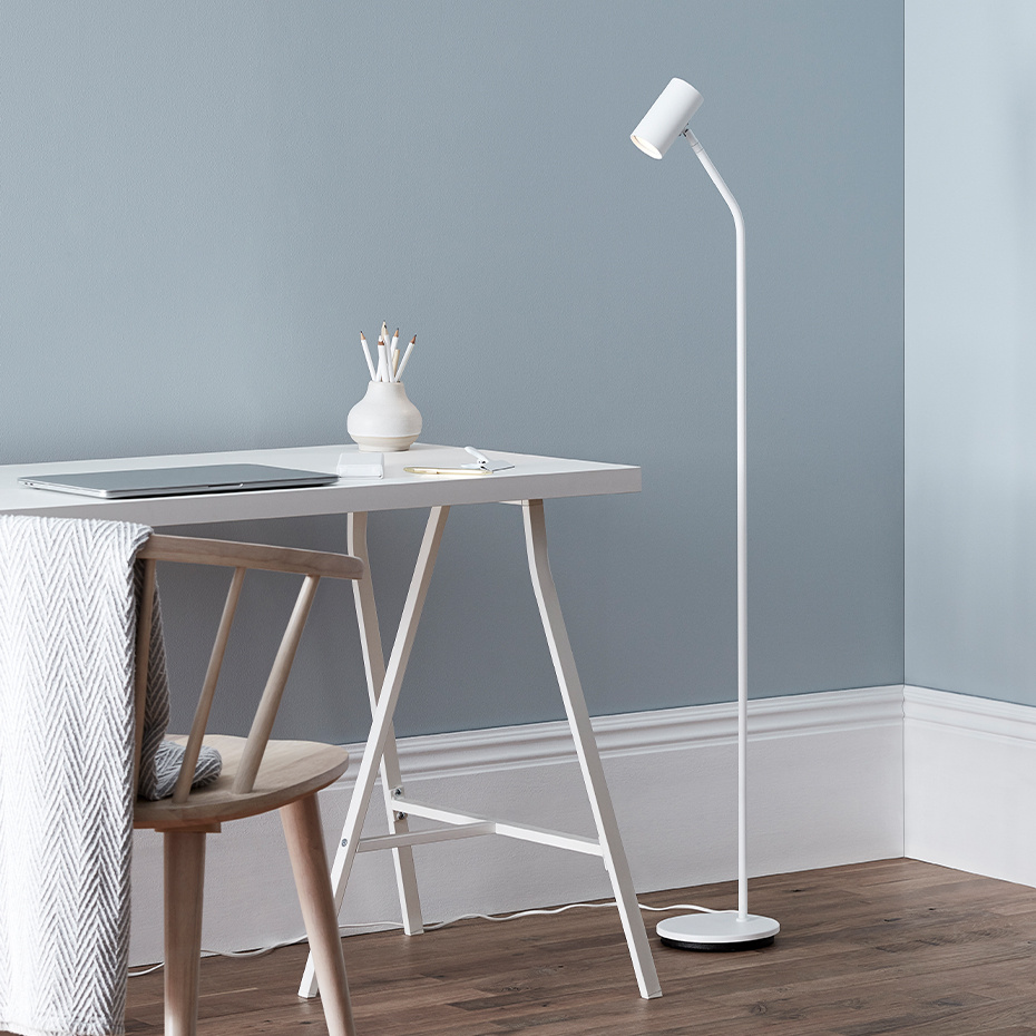 Tyson Golvlampa Vit Struktur