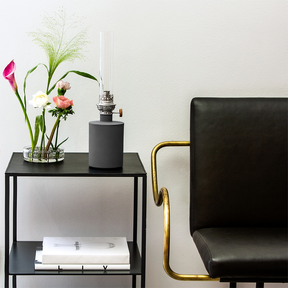 Patina Oljelampa Liten Grå