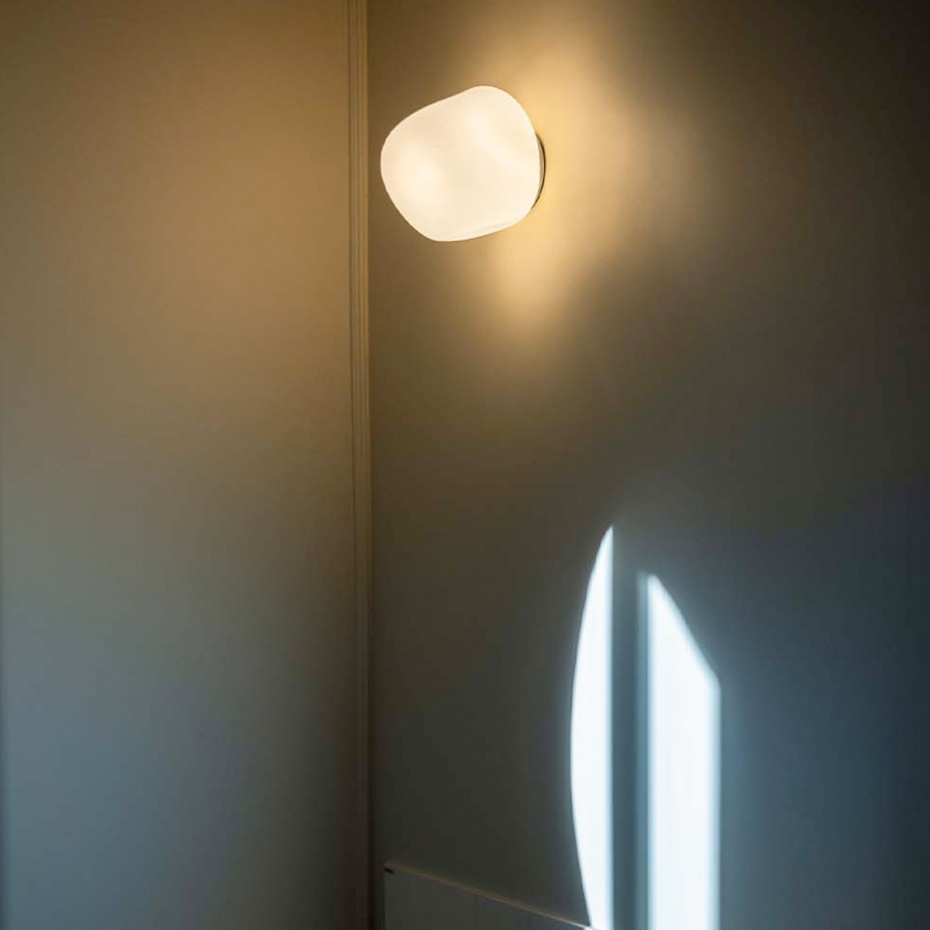Hoba Taklampa/Vägglampa Medium White