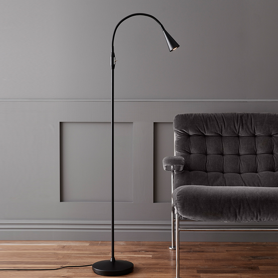 Ledro Golvlampa Mattvit