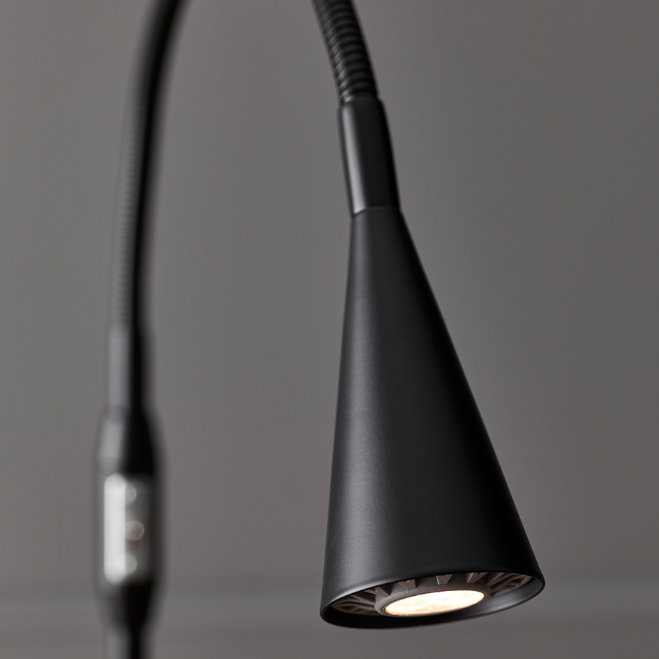 Ledro Golvlampa Mattvit