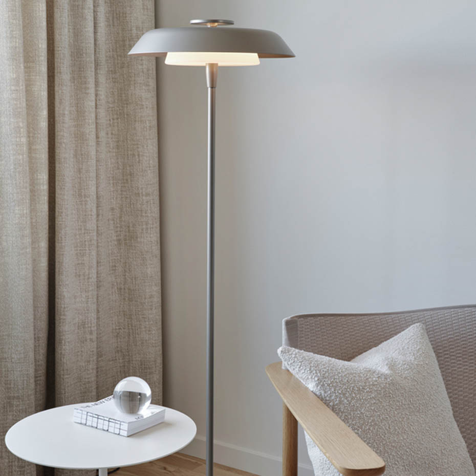 Horisont Golvlampa H141cm Metallic Champagne