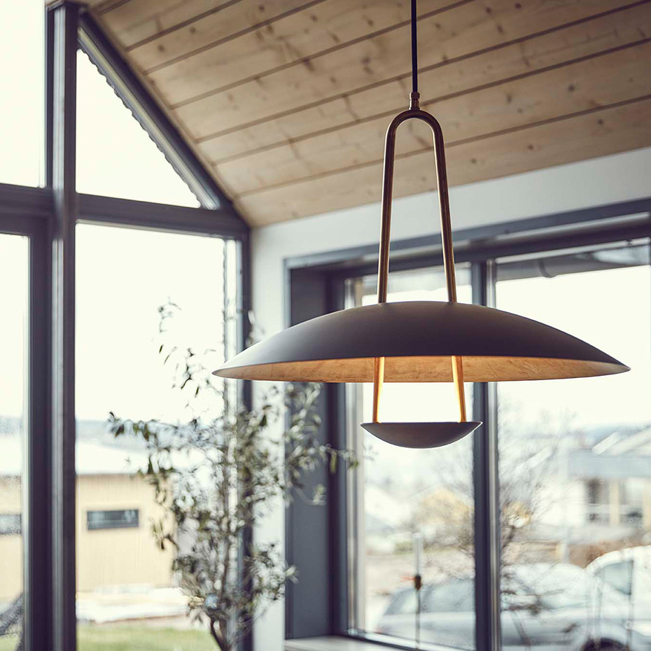 Satellit Pendel Ø550 Mattsvart/Rå Mässing