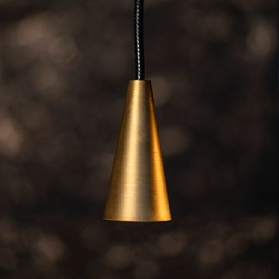 Massiv Pendel Kon Rå Mässing