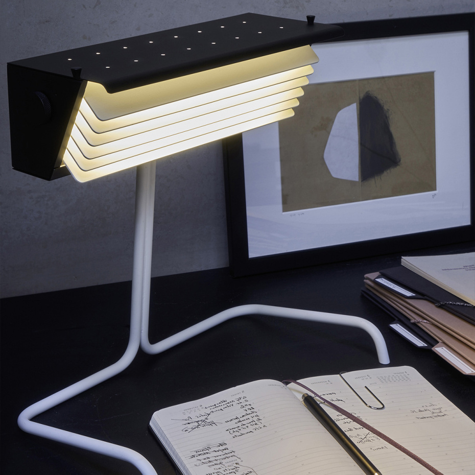 Biny Bordslampa White/Black/White