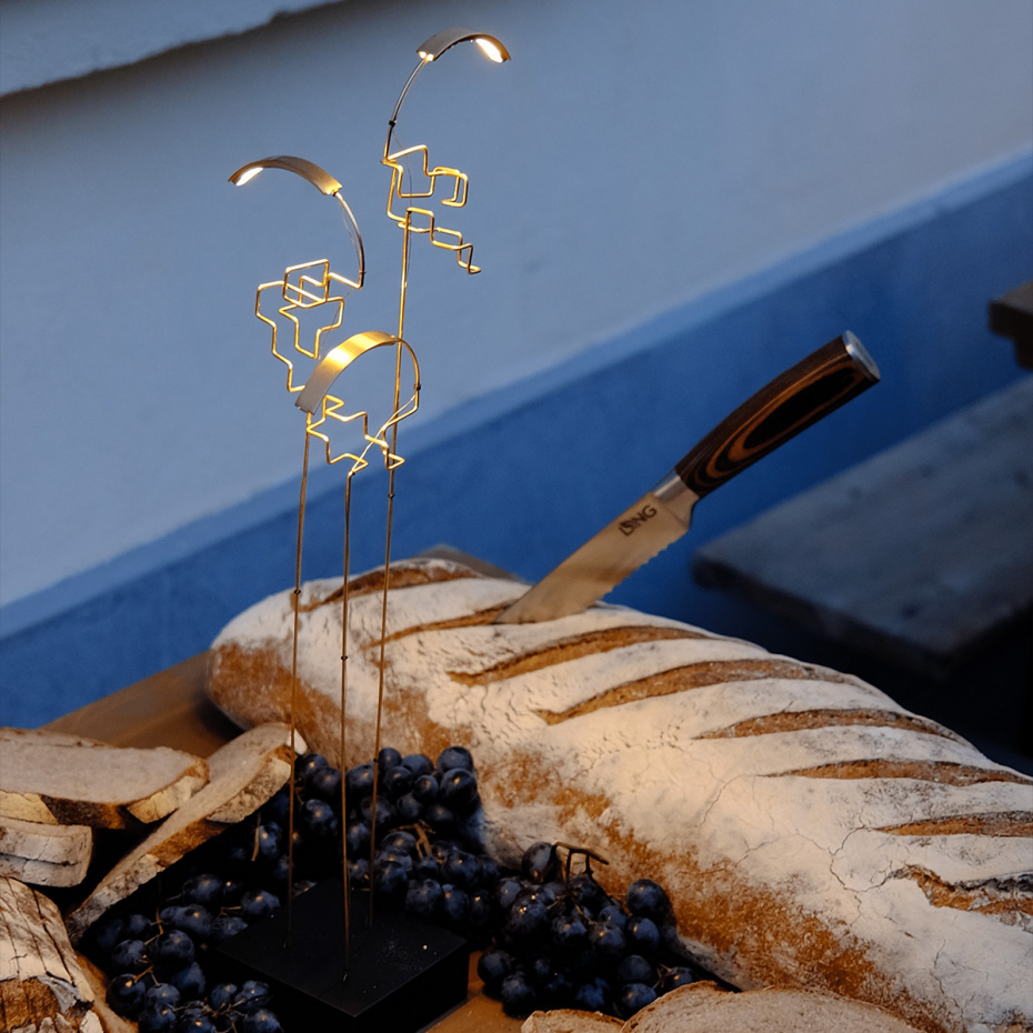 Boucle Portabel Bordslampa Gold