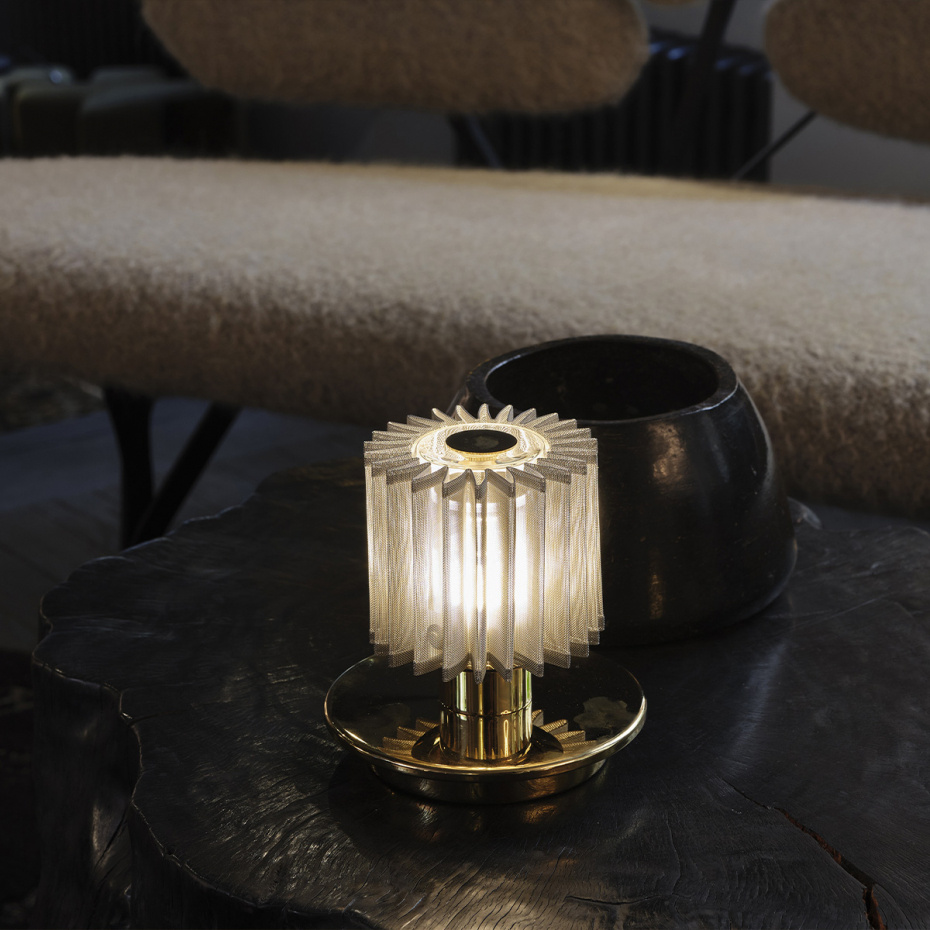 In The Sun 130 Portabel Bordslampa Gold/Silver