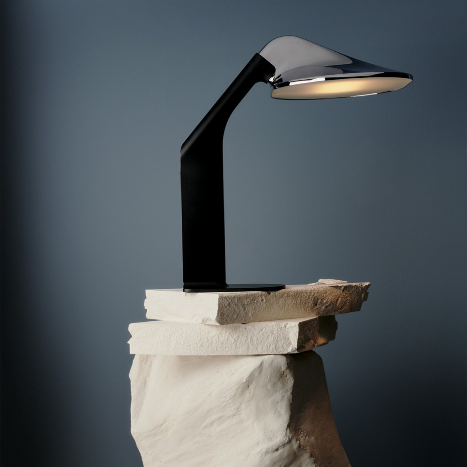 Niwaki Bordslampa Black/Chrome