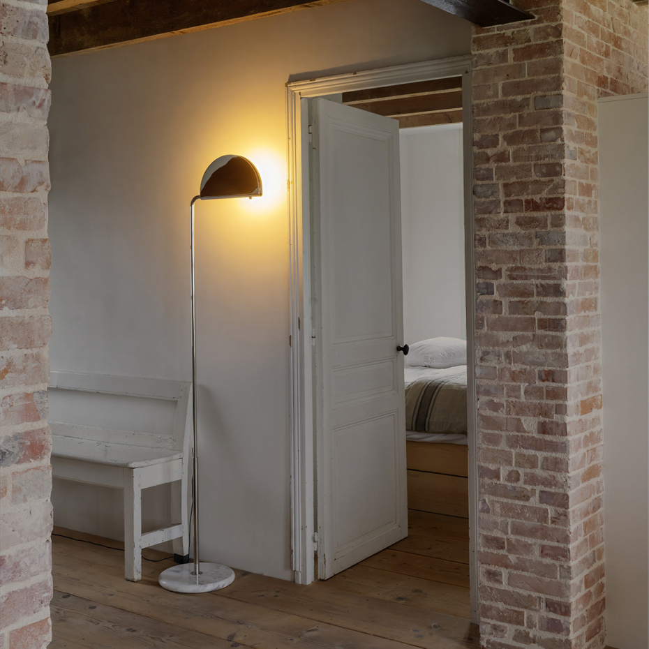 Mezzaluna Golvlampa Chrome