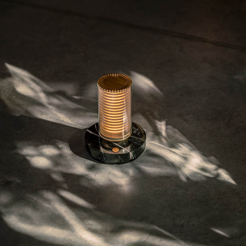 Frechin A Table Portabel Bordslampa Black/Gold
