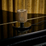 In The Sun 220 Bordslampa Black/Gold In The Sun 220 Bordslampa Black/Gold