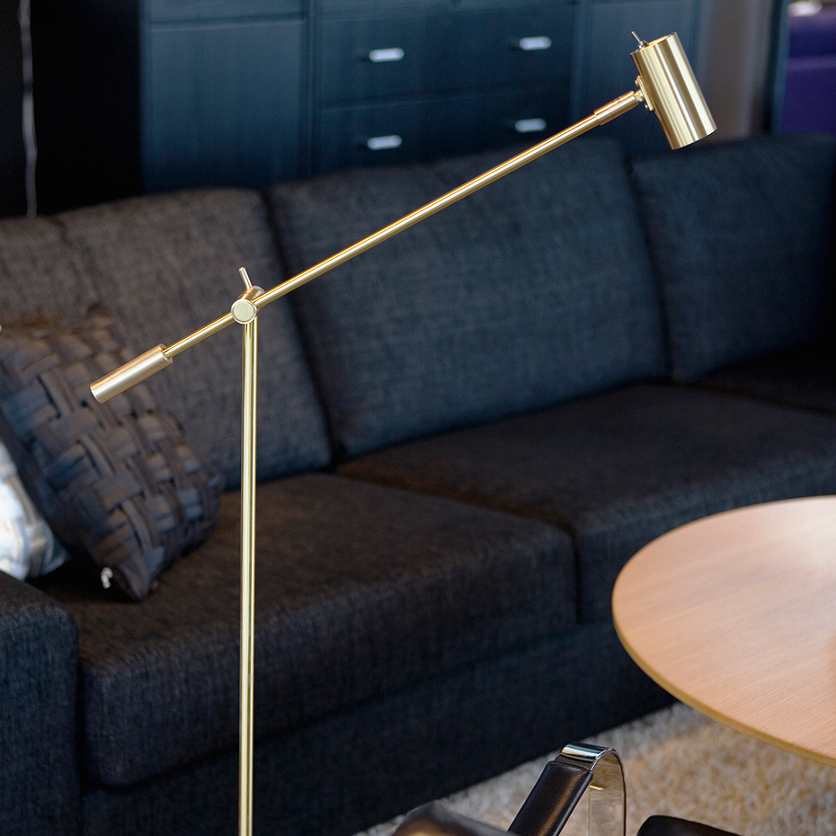 Cato Golvlampa Blankslipad Mässing Med Dimmer