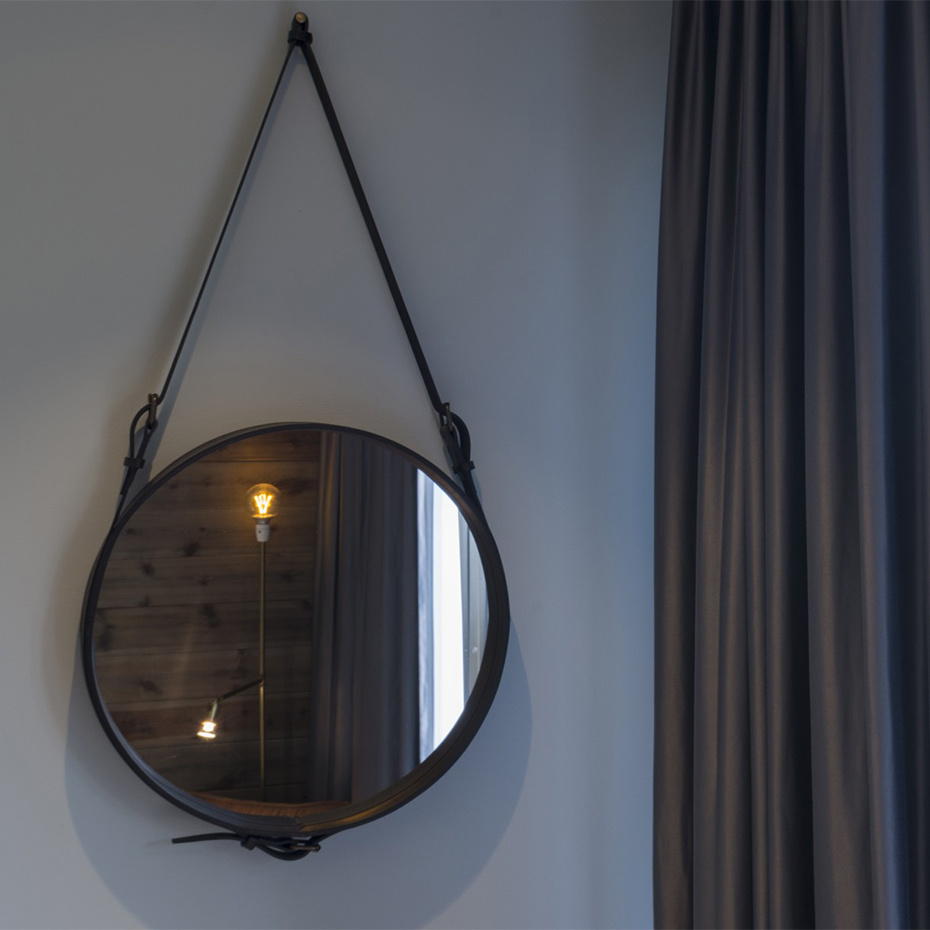 Galax Golvlampa Svart