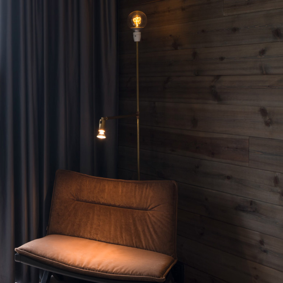 Galax Golvlampa Rå Mässing