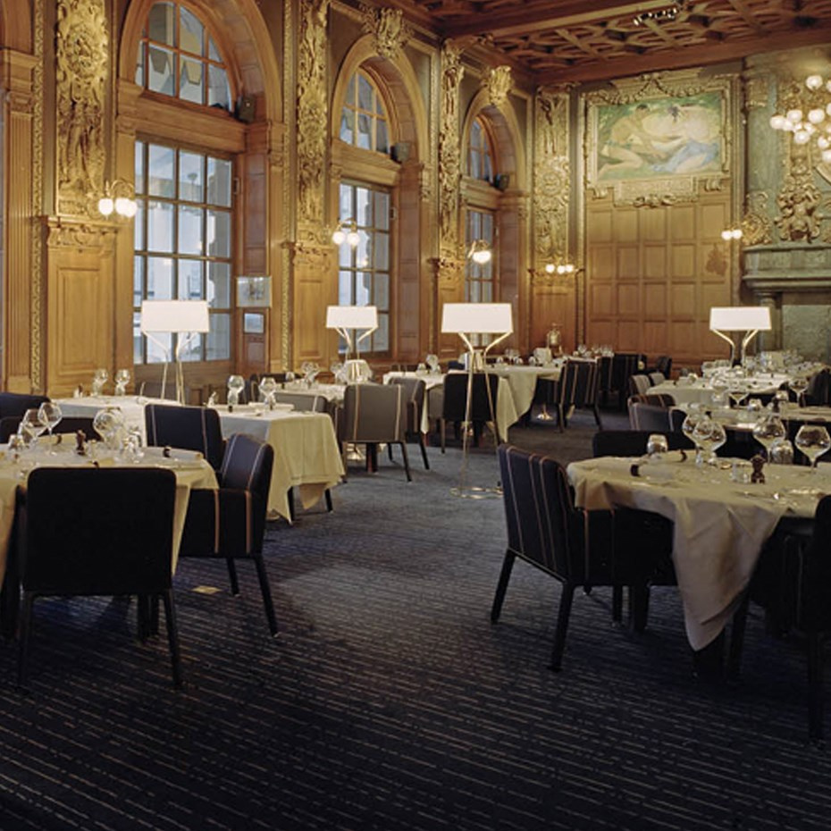 Aria Golvlampa Svart