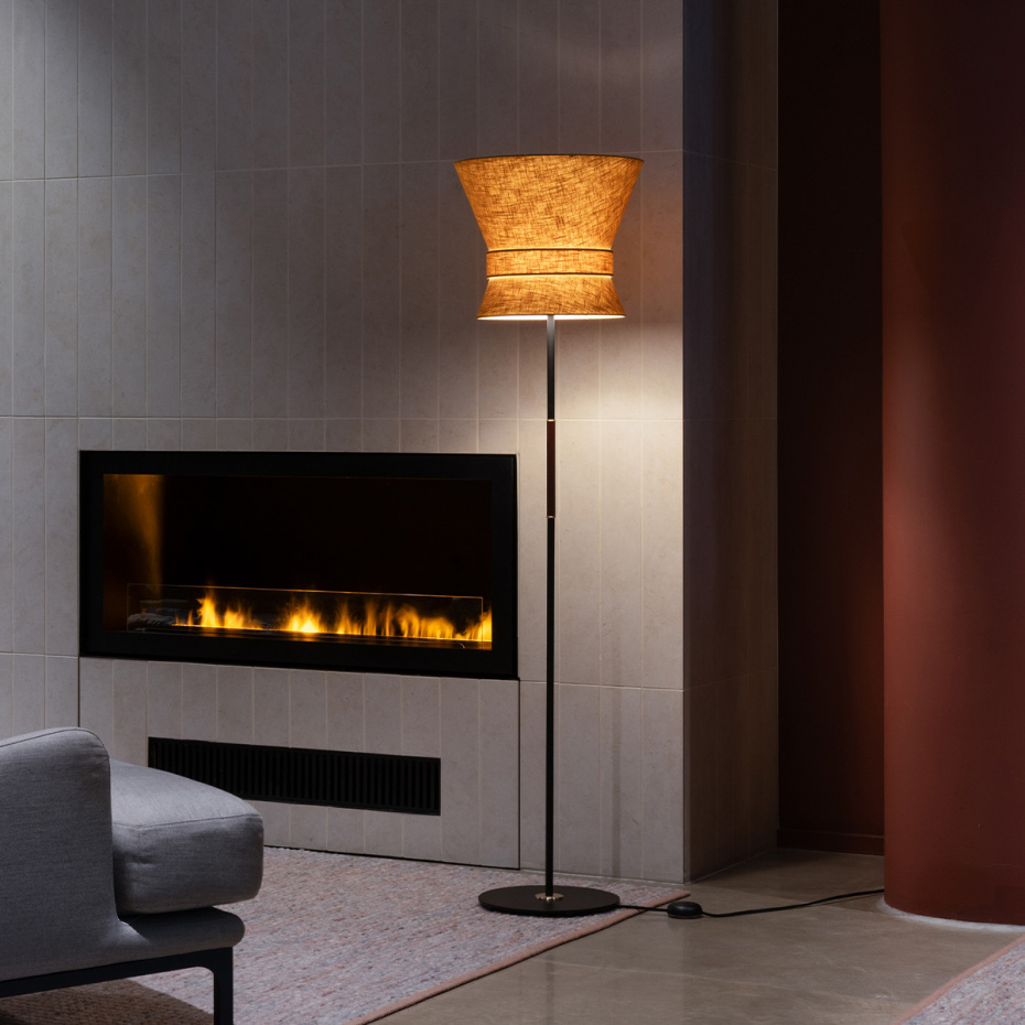 Bow Golvlampa Stor Svart/Midnight Blue