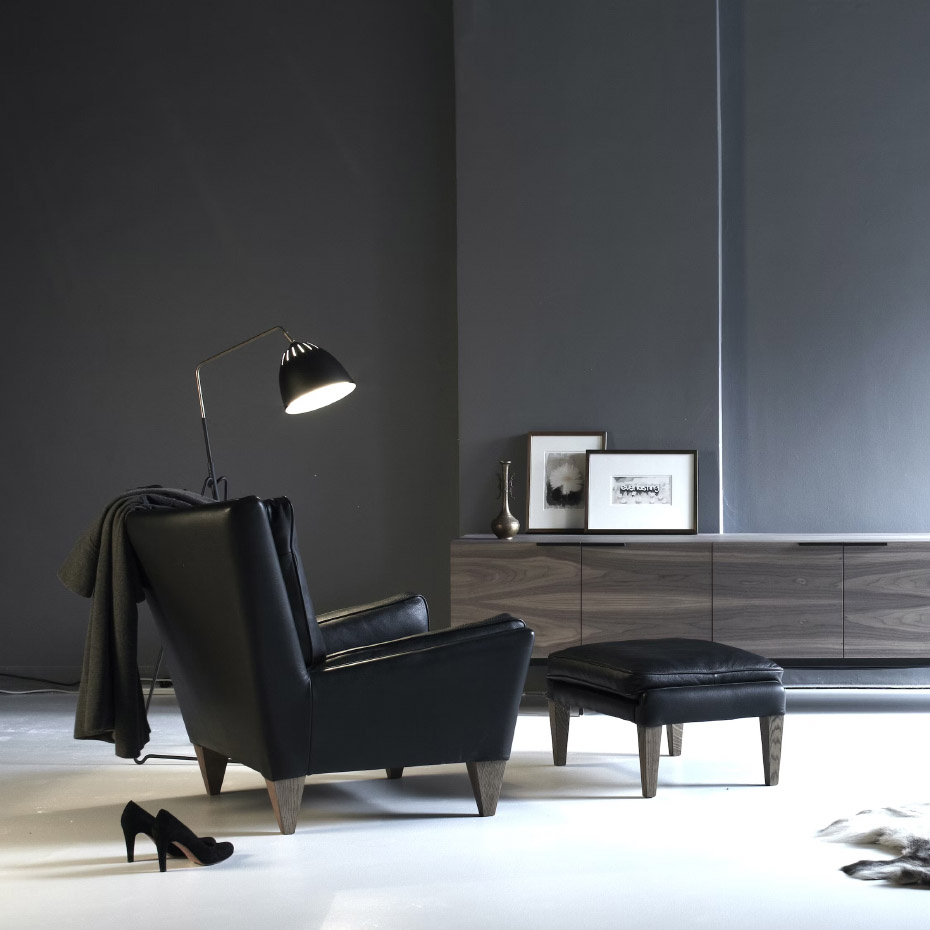 Lean Golvlampa Svart