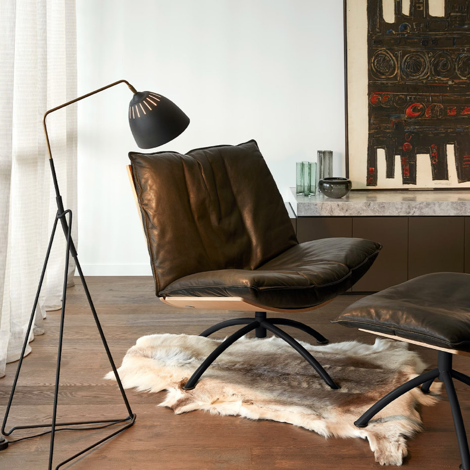 Lean Golvlampa Svart