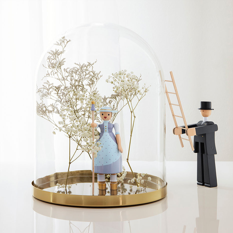 Sotare Träfigur Svart