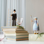 Herdinnan Träfigur Ljusblå Herdinnan Träfigur Ljusblå