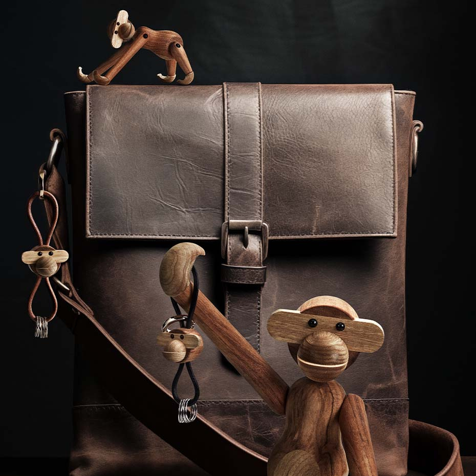 Apa Nyckelring Silverfärgad Svart Läder/Teak/Limba