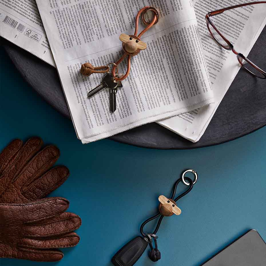 Apa Nyckelring Guldfärgad Naturläder/Teak/Limba