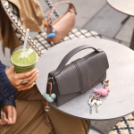 Fågel Nyckelring Silverfärgad Naturläder/Grön Fågel Nyckelring Silverfärgad Naturläder/Grön