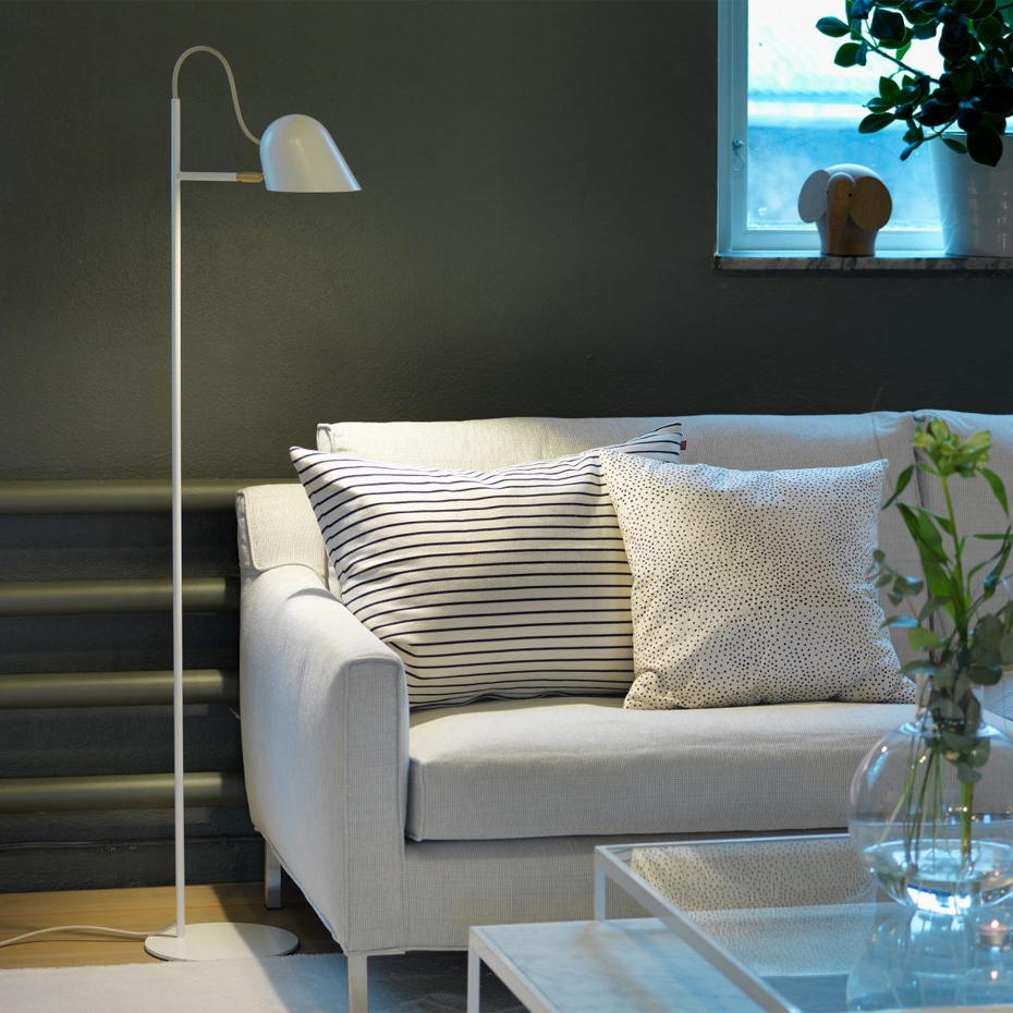 Streck Golvlampa Svart