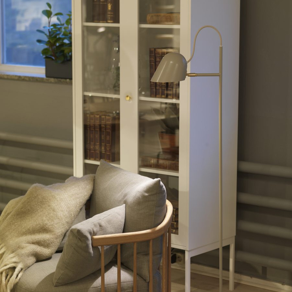 Streck Golvlampa Svart