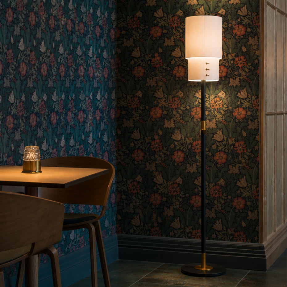A Cuff Golvlampa Svart Struktur