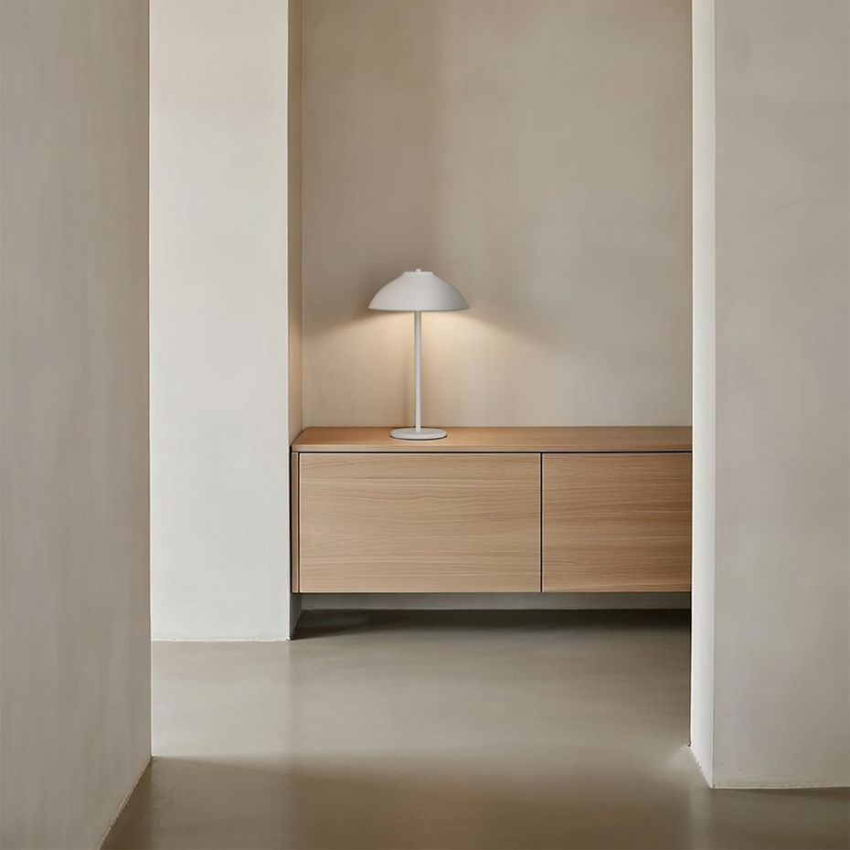 Vali Bordslampa H40cm Mattvit