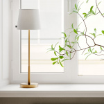 Lumi Bordslampa H68,5cm Mässing/Vit Lumi Bordslampa H68,5cm Mässing/Vit