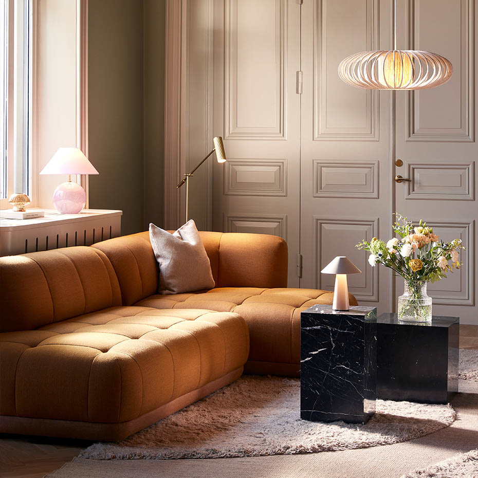 Hubble Read Golvlampa Svart