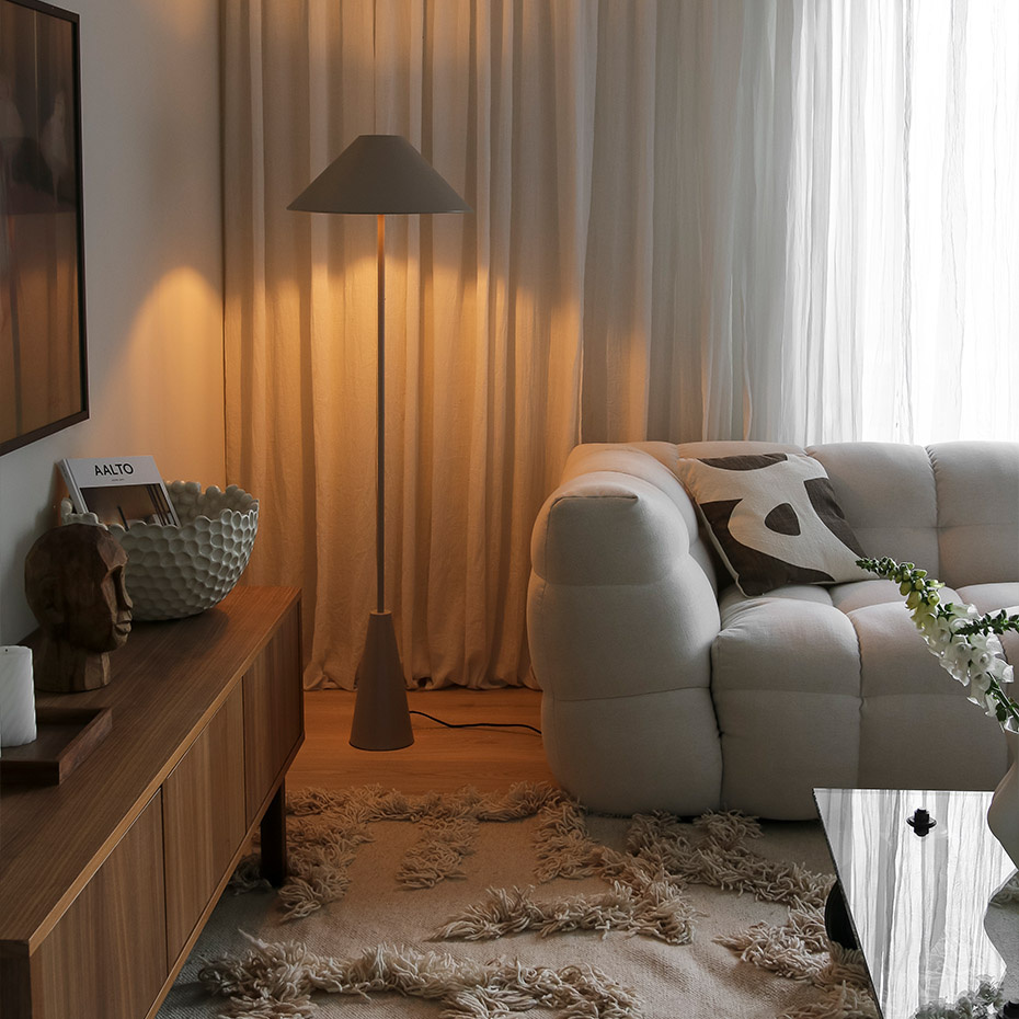 Cannes Golvlampa Mud