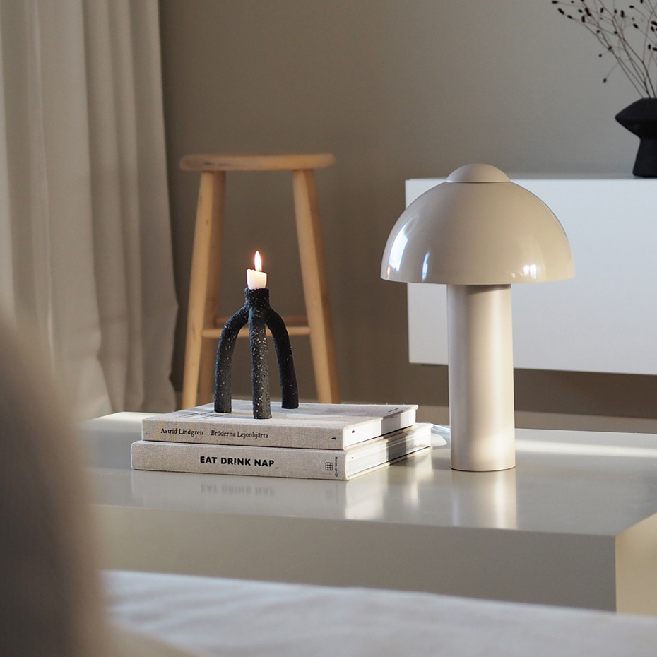 Buddy 23 Bordslampa Sand