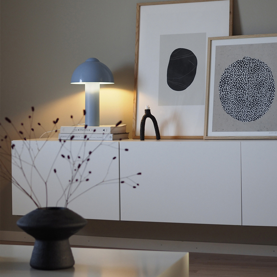 Buddy 23 Bordslampa Ljusblå