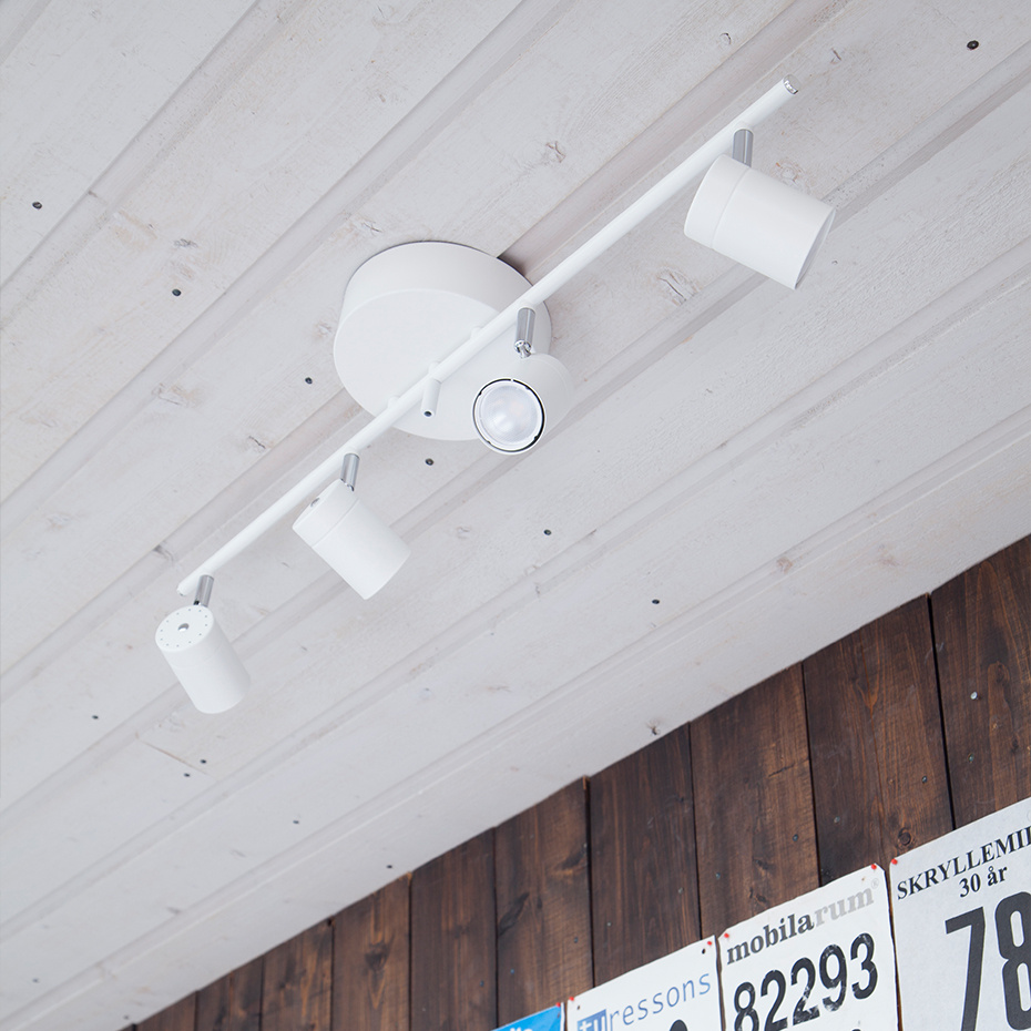 Correct 4 Spotlight Mattvit