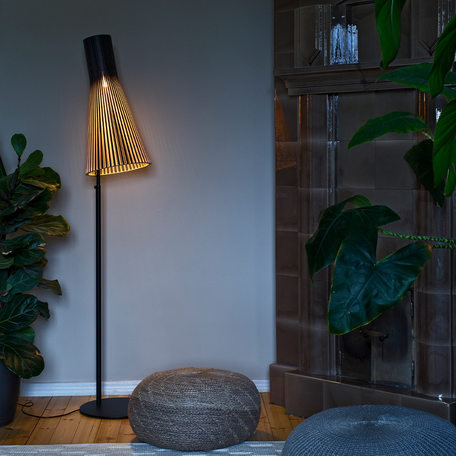 Secto 4210 Golvlampa Black