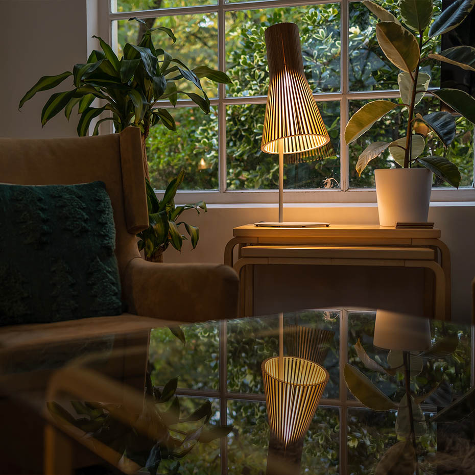 Secto 4220 Bordslampa Walnut