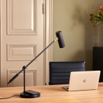 Hubble Read Bordslampa Med Trådlös Laddning Svart Hubble Read Bordslampa Med Trådlös Laddning Svart