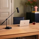 Hubble Read Bordslampa Med Trådlös Laddning Svart Hubble Read Bordslampa Med Trådlös Laddning Svart